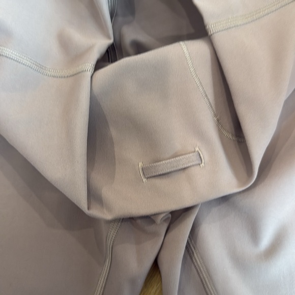 Lululemon leggings - Picture 5 of 7